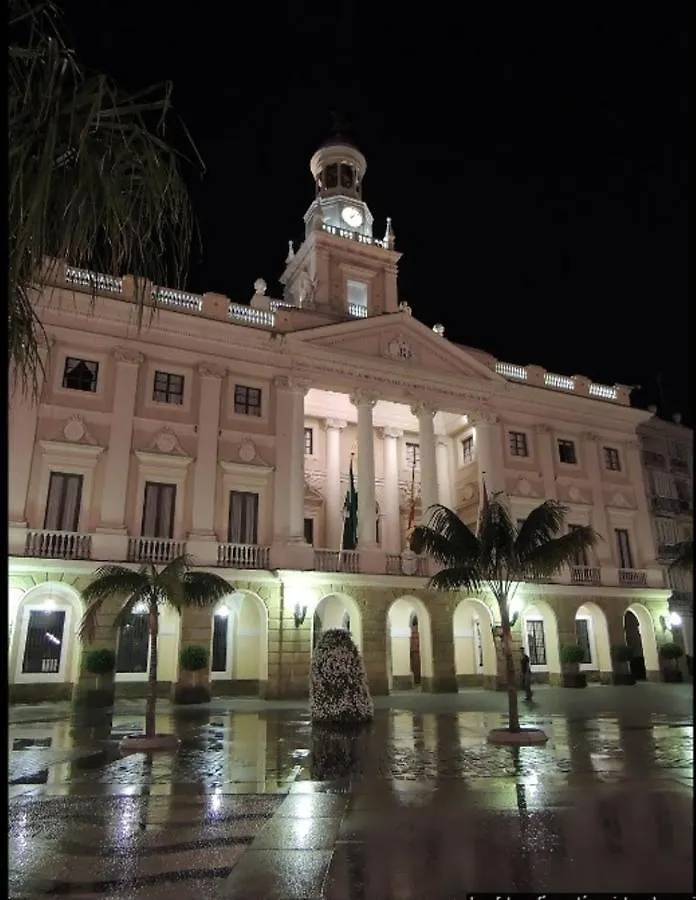 Apartamento Mucha Vida Cádiz 0*,